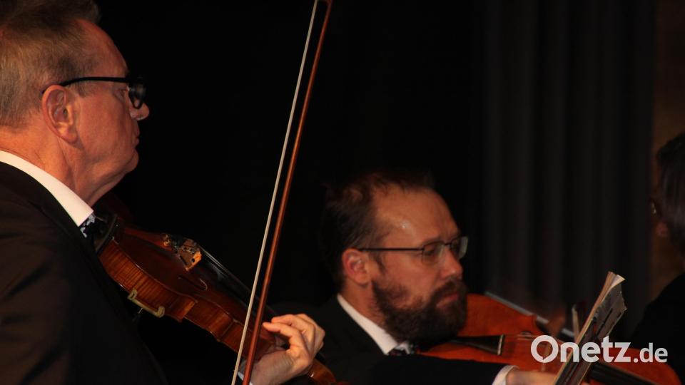 Die Solisten Richard Hubert (links) und Jakob Johannes Schröder sorgten für ein tolles Klangerlebnis. Bild: kro
