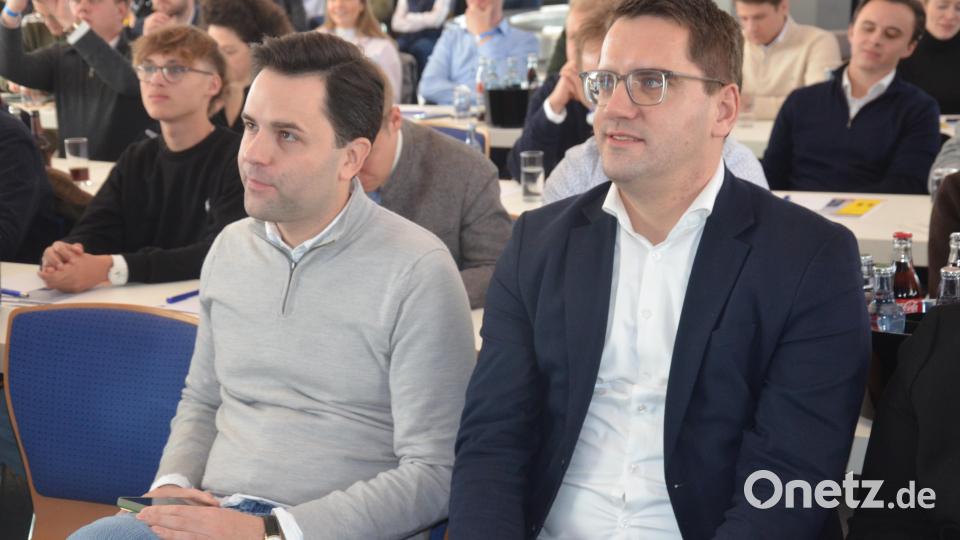 JU-Bundesvorsitzender Johannes Winkel (links) und der bayerische JU-Landesvorsitzende Christian Doleschal. Bild: Kunz