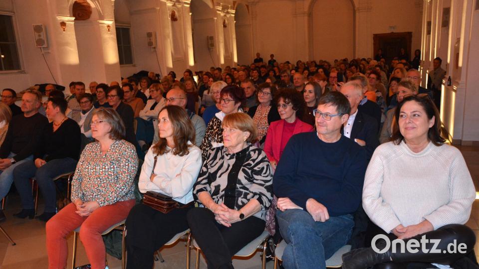 Volles Haus am Samstagabend in der Aula des Klosters Waldsassen. Bild: jr