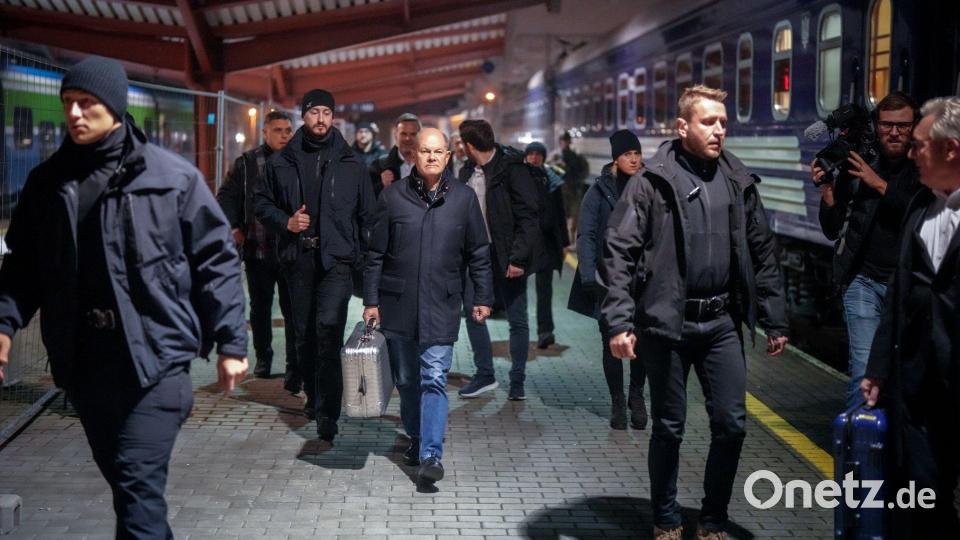 Bei dem Besuch kündigte Scholz weitere Rüstungslieferungen an. Bild: Kay Nietfeld/dpa