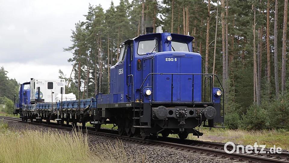Ein Bauzug mit einer ESG 6 im September 2016 in Weiherhammer. Bild: Reinhold Buchner