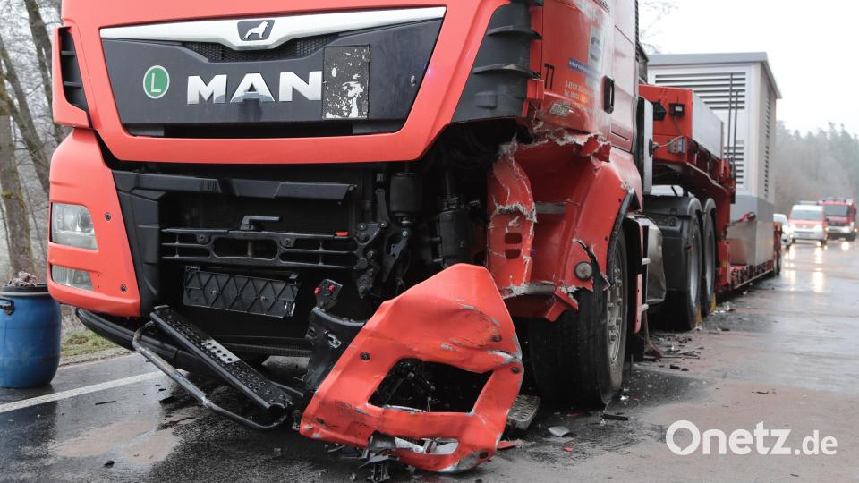 Unfall bei Sinnleithen bei Edelsfeld auf der B85. Bild: Wolfgang Steinbacher