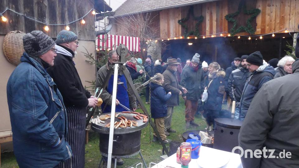 Auch Grillwaren werden angeboten. Bild: rn