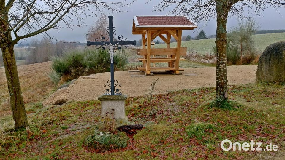 Der neue Aussichtsplatz am Schellerberg lädt zum Ausruhen und Durchschnaufen ein. Bild: ld