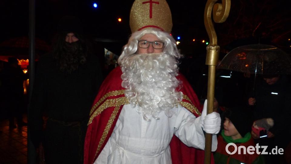 DerNikolaus kam auf einen Kurzbesuch nach Kohlberg. Bild: hme