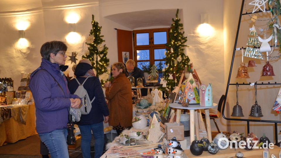 Sehr vielfältig sind die Geschenkangebote. Bild: gi