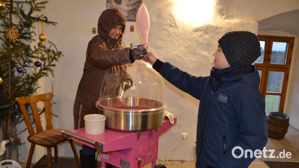 Zuckerwatte für die Kinder machte Familie Süß. Bild: gi