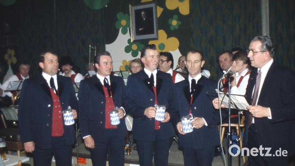 Da waren aus den &quot;Wutschdorfer Boum&quot; schon &quot;Wutschdorfert Sänger&quot; geworden. Das Bild stammt wohl aus den 1970er-Jahren. Bild: Archiv Ina Piehler