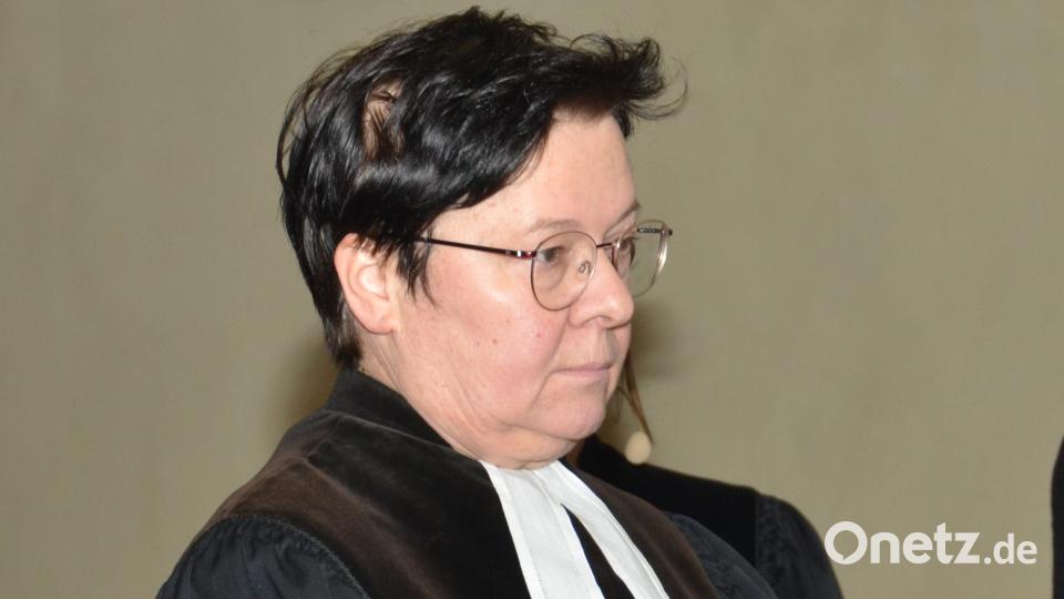 Die Einführung der neuen evangelischen Pfarrerin Gudrun Mirlein wurde von vielen Menschen aus der Kirchengemeinde wohlwollend begleitet. Bild: dob