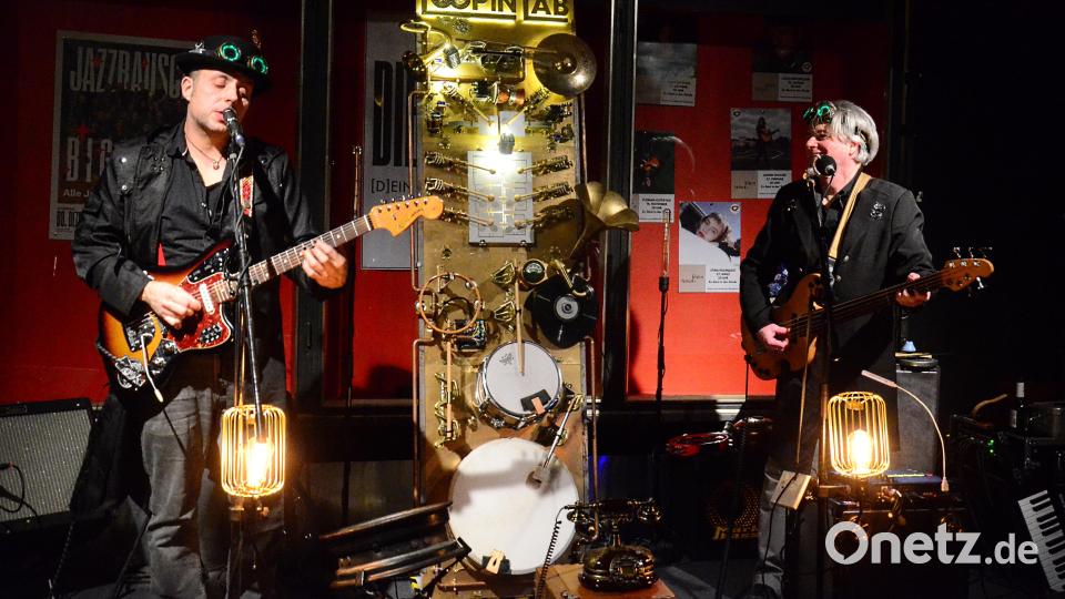 Loopin&#039; Lab spielen mit der &quot;Ghost in the Machine&quot; in der Sünde. Bild: Kunz