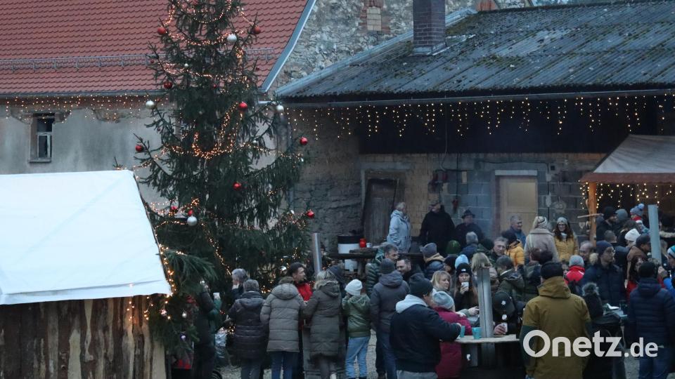 Im Innenhof des Metznbauer-Anwesens in Vilshofen fand heuer zum dritten Mal in Folge der kleine und feine Adventsmarkt statt. Bild: Michael Rabenhofer