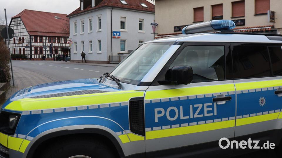 Die Polizei hat die Umgebung abgesperrt. Bild: Rene Priebe/PR-Video/dpa