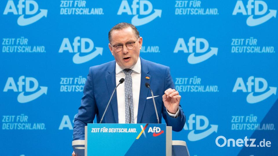 Der Co-Vorsitzende, Tino Chrupalla, will Spitzenkandidatin Alice Weidel den Rücken freihalten, wie er sagt. Bild: Sebastian Kahnert/dpa