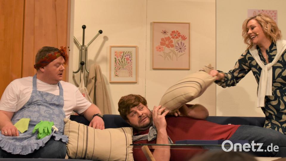 Die Katholische Theatergruppe begeistert bei ihrem neuesten Stück: &quot;Happy Birthday Kate&quot; auf der Grafenwöhrer Jugendheim-Bühne. Bild: rgr