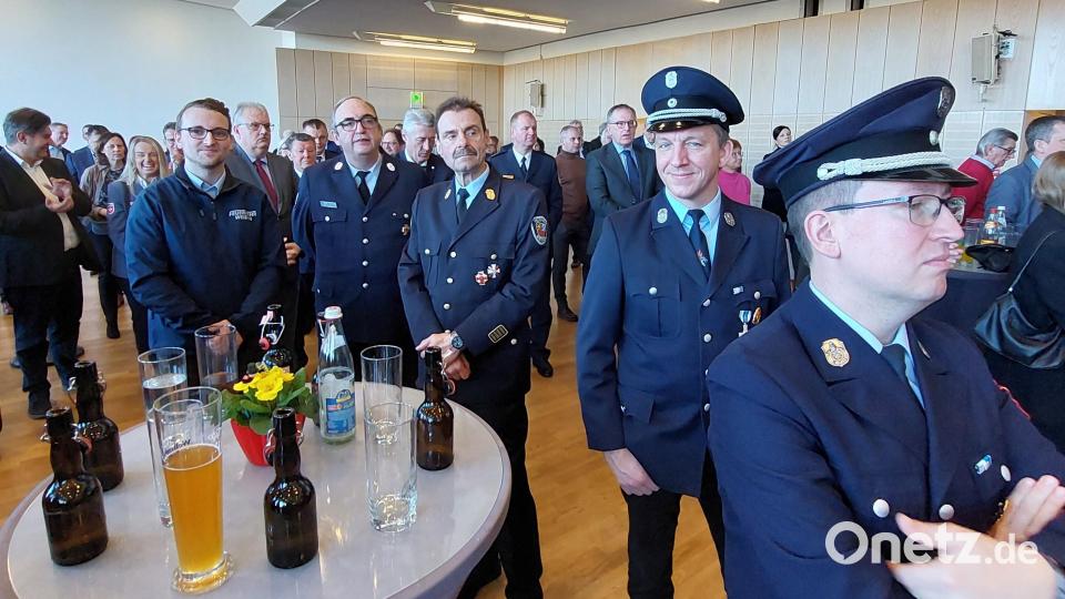 Mitglieder der Freiwilligen Feuerwehr beim Neujahrsempfang. Bild: Kunz