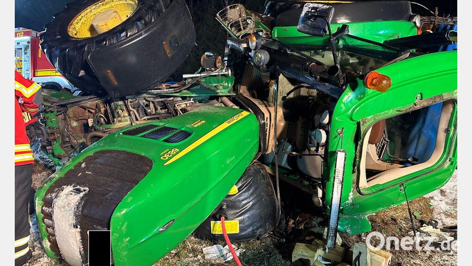 Der junge Mann war vermutlich für Winterdienstarbeiten unterwegs. Bild: Polizei Stadtsteinach/dpa