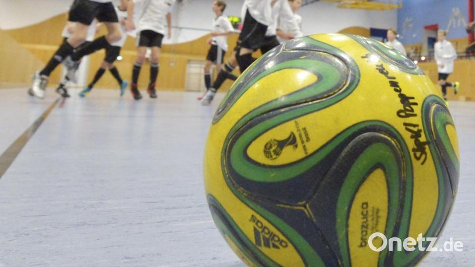 Mit dem TSV Königstein (U15) und dem VfB Rothenstadt (U13) wurden die letzten zwei Futsal-Kreismeister ermittelt, die sich jeweils für die Bezirksmeisterschaft qualifizierten. Bild: zg