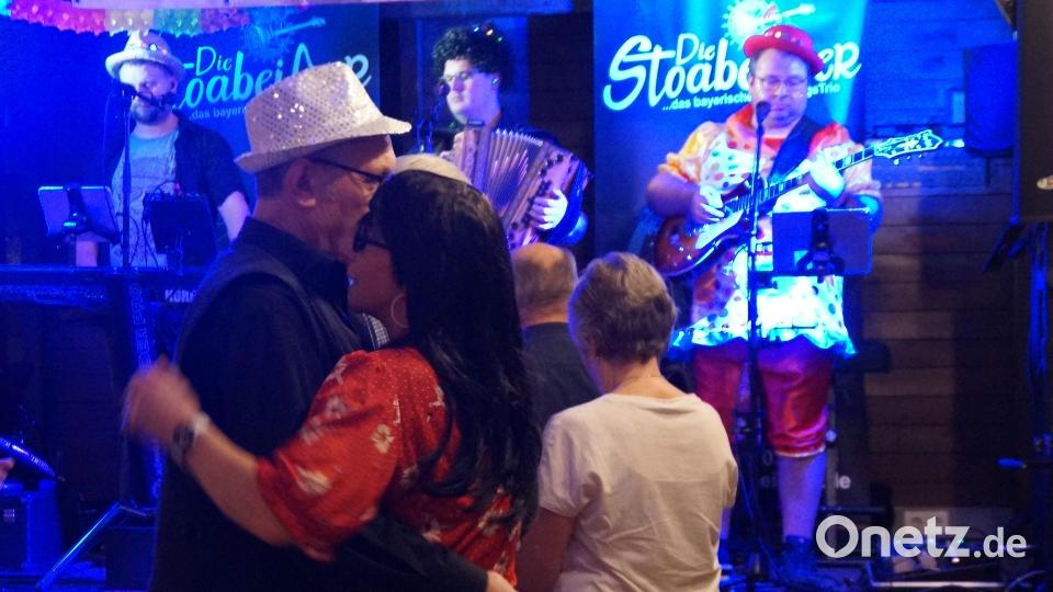 Die drei &quot;Stoabeißer&quot; begeistern das Publikum mit ihrer Musik Bild: wel