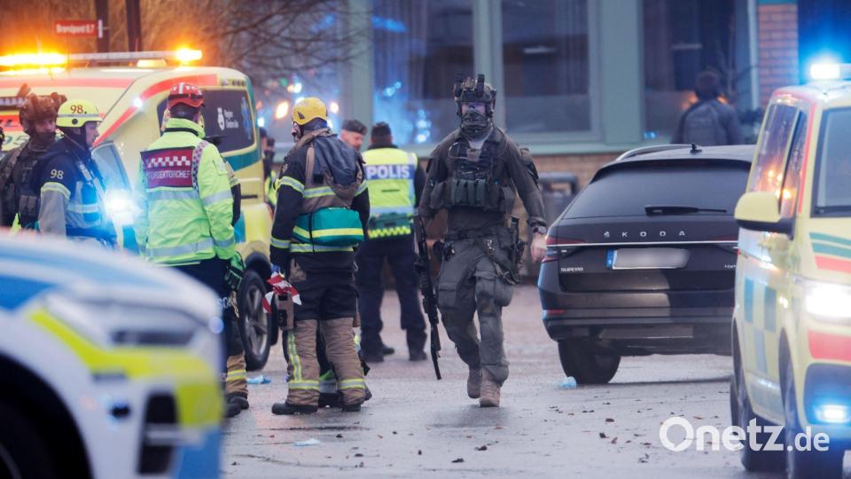 An der Schule in Schweden kam es zu einem Großeinsatz. Bild: Kicki Nilsson/TT News Agency/AP/dpa