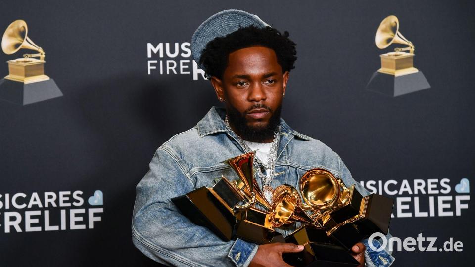 Zuletzt noch mit Grammys, bald auf der Stadionbühne: Kendrick Lamar. Bild: Richard Shotwell/Invision/AP/dpa