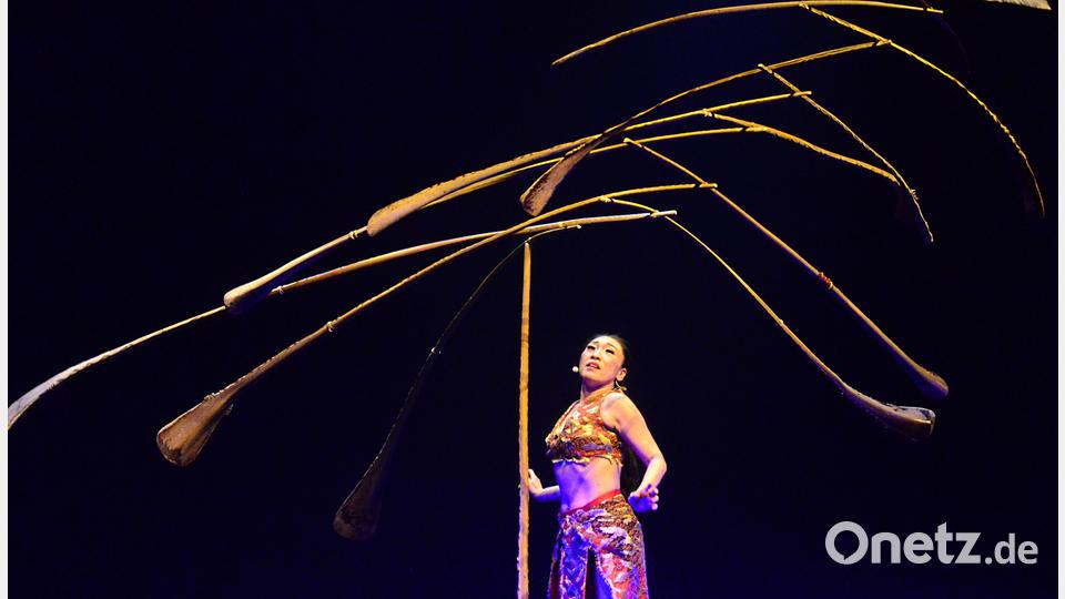 Die Taiwanesische Balance-Artistin Lili Chao Rigolo. Bild: Kunz