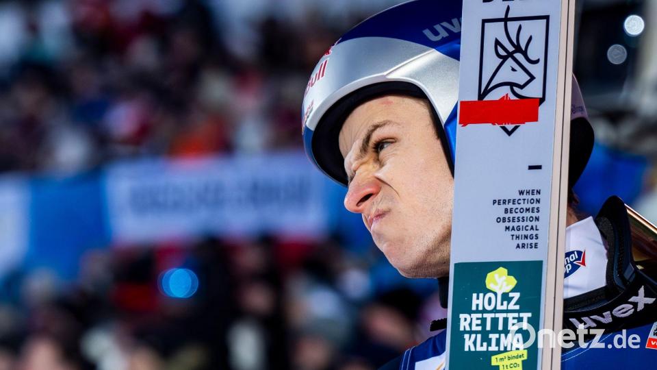 Auch Andreas Wellinger kann derzeit nicht um die Podestplätze mitspringen. Bild: David Inderlied/dpa