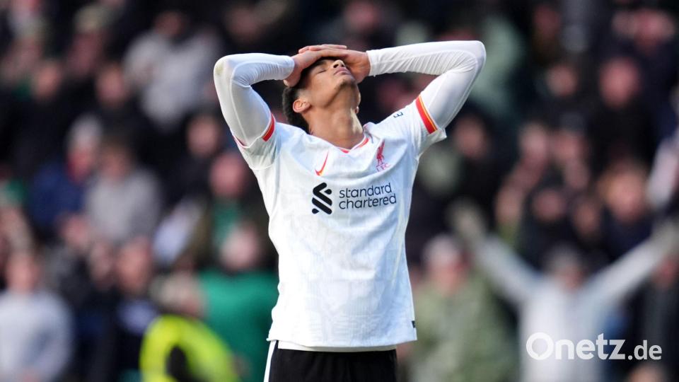 Kann die Niederlage nicht fassen: Liverpools Jarell Quansah. Bild: Adam Davy/PA Wire/dpa