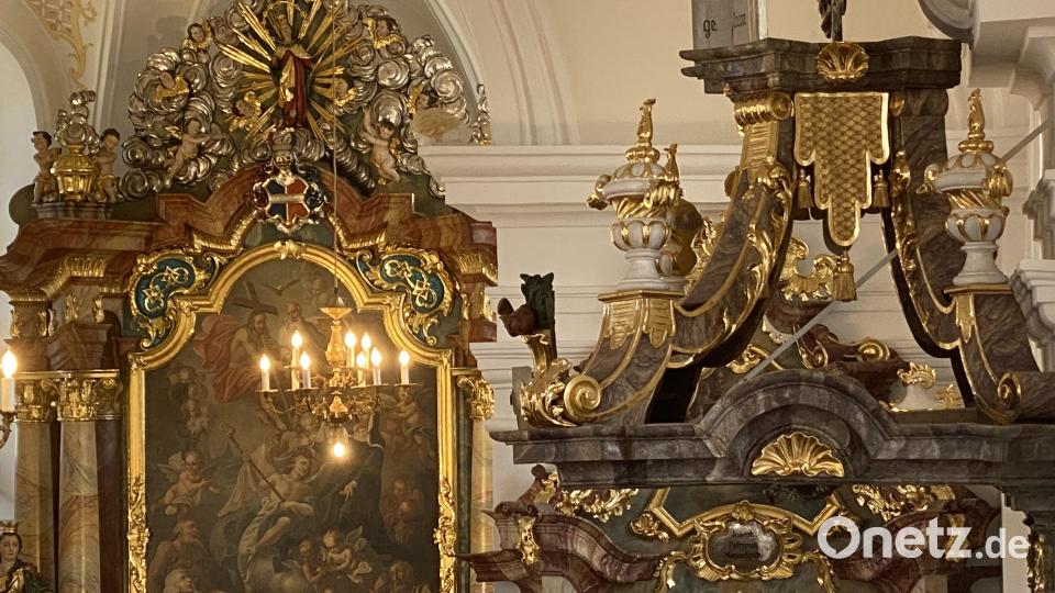 Hochaltar und Kanzel. Bild: gri