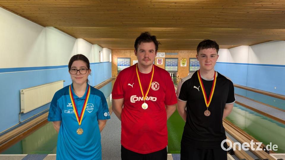 Obwohl bei der U23 nur wenig Starter teilnahmen, zeigten diese sehr gute Leistungen. v.l.: Julia Feit, Niklas Plößel, Leonhard Leyh. Bild: Uwe Rupprecht