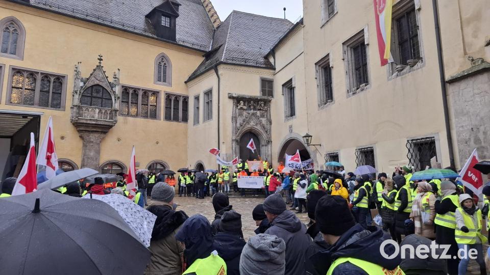 Nach dem Vorfall in München beendete die Gewerkschaft Verdi eine Kundgebung in Regensburg vorzeitig. Bild: Alexander Gröbner /Verdi