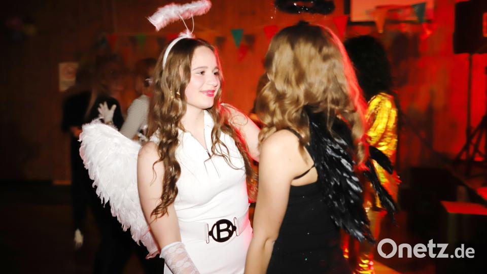 Impressionen vom Faschingsball in Etzenricht Bild: war