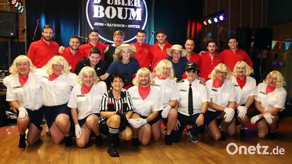 Die beiden Showtanz-Gruppen des Sportvereins zeigten ungeahnte Tanztalente. Bild: war