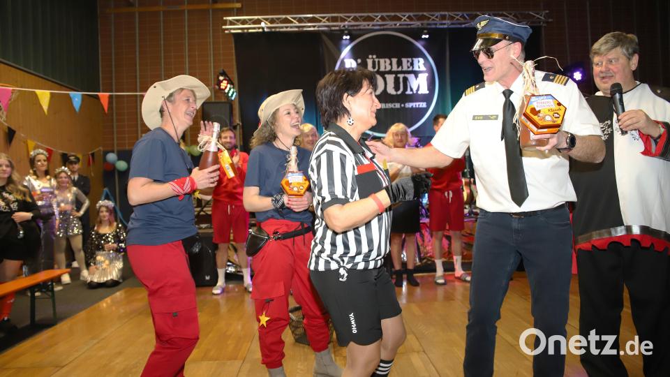 Impressionen vom Faschingsball in Etzenricht Bild: war
