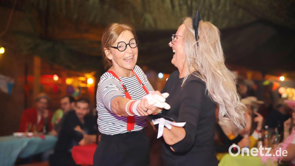Impressionen vom Faschingsball in Etzenricht Bild: war