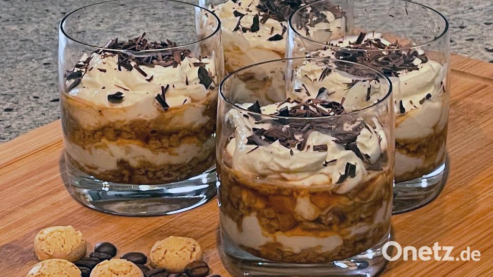Schnell zusammengerührt und gleich portioniert ist das Tiramisu im Glas doppelt praktisch. Bild: za
