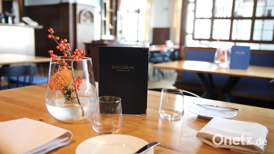 Auch das Restaurant Kuhlemann in Neustadt/WN hat im neuen Restaurantführer drei Kochhauben abgeräumt. Bild: Sara Neidhardt
