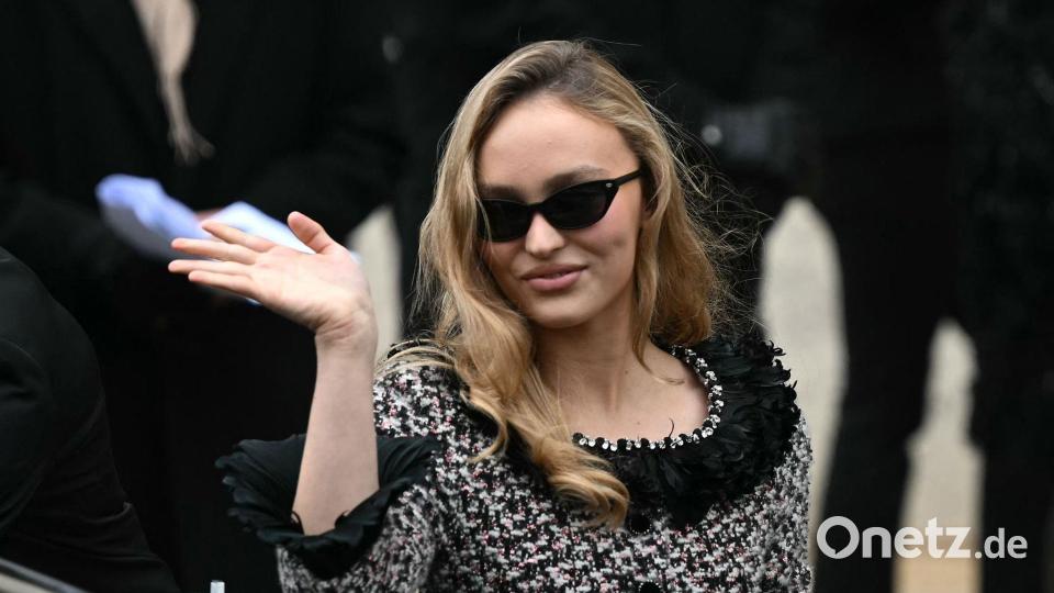 Auch Lily-Rose Depp soll der Oscar-Gala zu Glanz verhelfen. (Archivbild) Bild: Julie Sebadelha/AFP/dpa