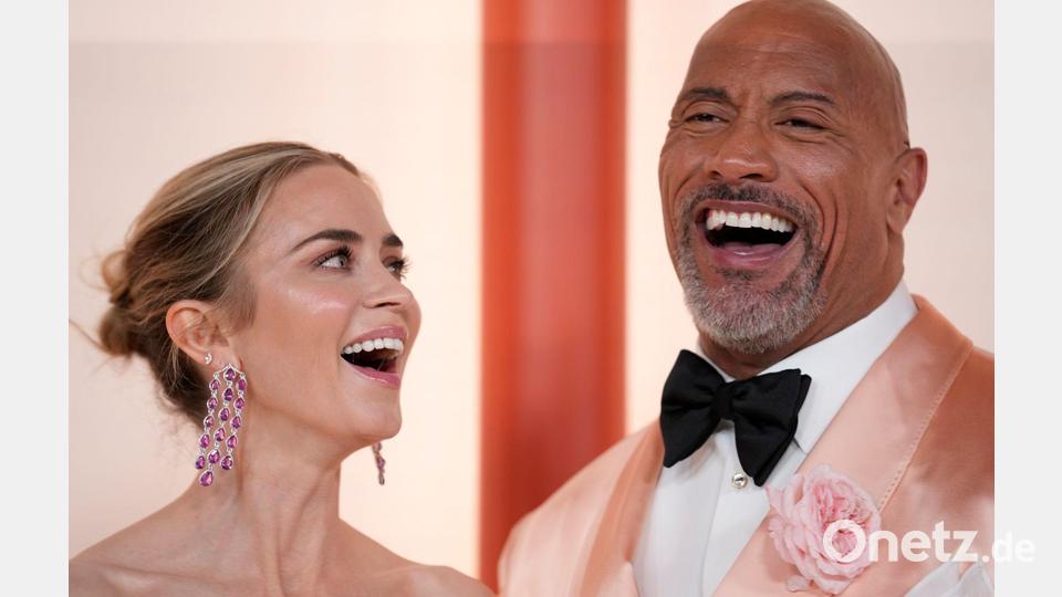 Emily Blunt und Dwayne Johnson wollen mit Leonardo DiCaprio drehen. (Archivbild) Bild: Ashley Landis/Invision/AP/dpa