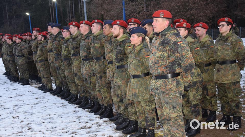 Die Rekrutinnen und Rekruten waren während ihrer Ausbildungszeit an die 1. Kompanie des Logistikbataillon 472 angegliedert und stellten damit das Hauptkontingent der Vereidigung. Bild: bö