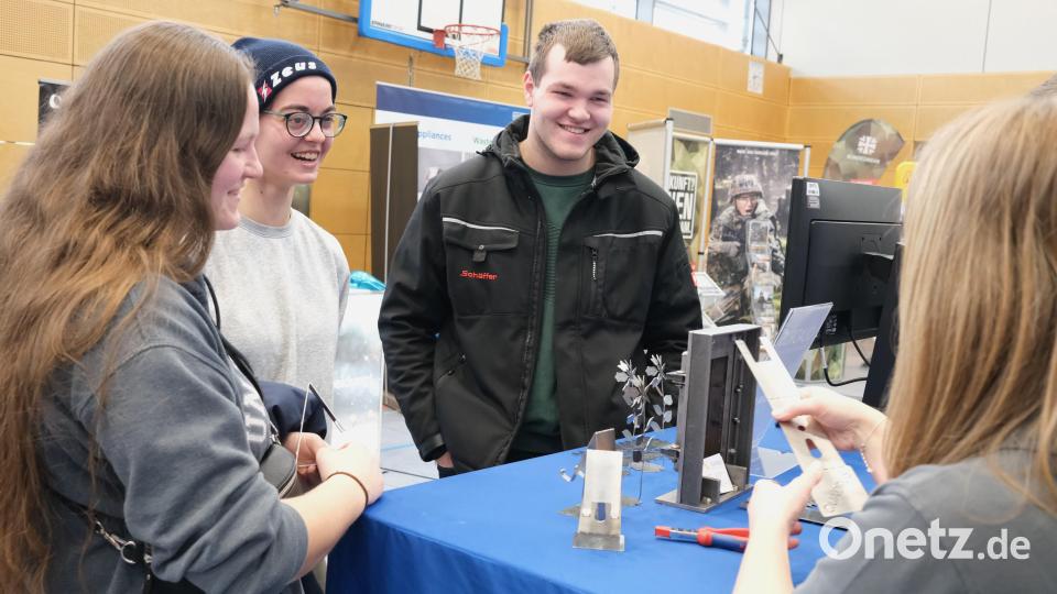 „Komm zu uns und werde Quazubi“. Mit diesem Slogan wirbt die Firma Quadrus-Metalltechnik aus Schmidgaden um Konstruktionsmechaniker. Bild: Hirsch
