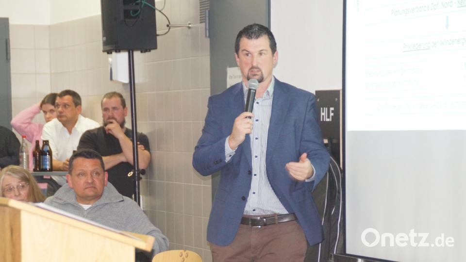 Projektleiter Martin Schwandner von Wind 18 stand Rede und Antwort. Bild: wel