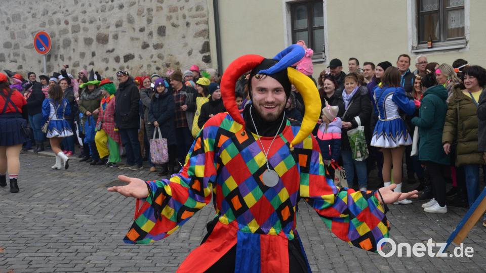 Kunterbunt ging es am Samstag in Altenstadt zu. Bild: dob