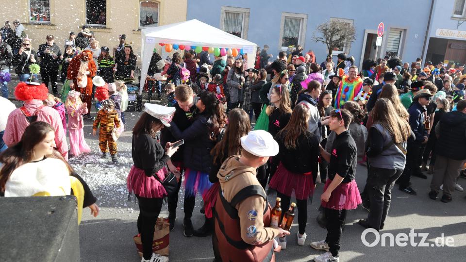 Party danach auf dem Marktplatz. Bild: wrm