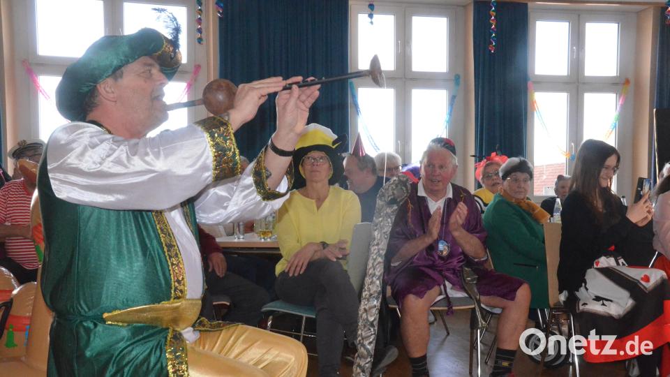 Ein Schlangenbeschwörer. Bild: Kunz
