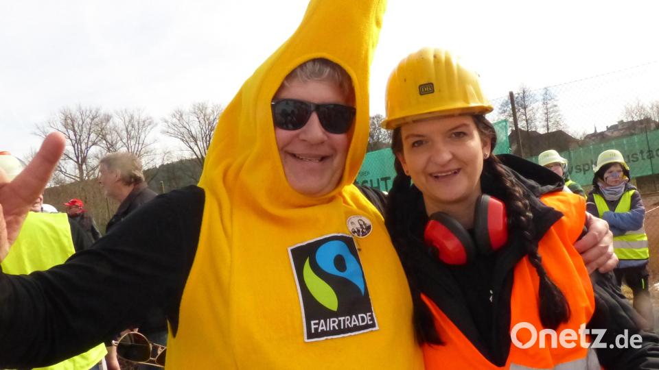 "Alles Banane?" Unter dem Motto "Fair Trade" stürzt sich der Auerbacher Stadtrat ins Getümmel. Bild: mfh