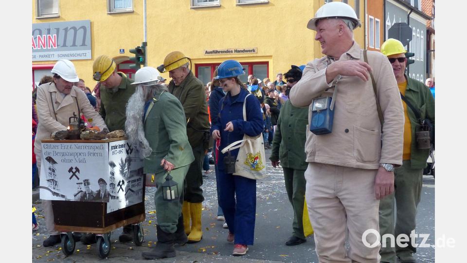 Die Bergknappen waren nachhaltig unterwegs, also zu Fuß. Bild: mfh