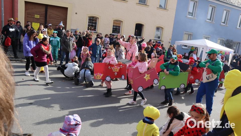 Faschingszug - Mario Kart Bild: wrm