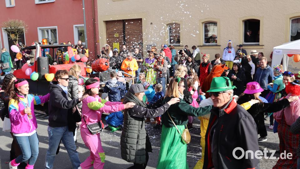 Polonaise auf dem Marktplatz. Bild: wrm