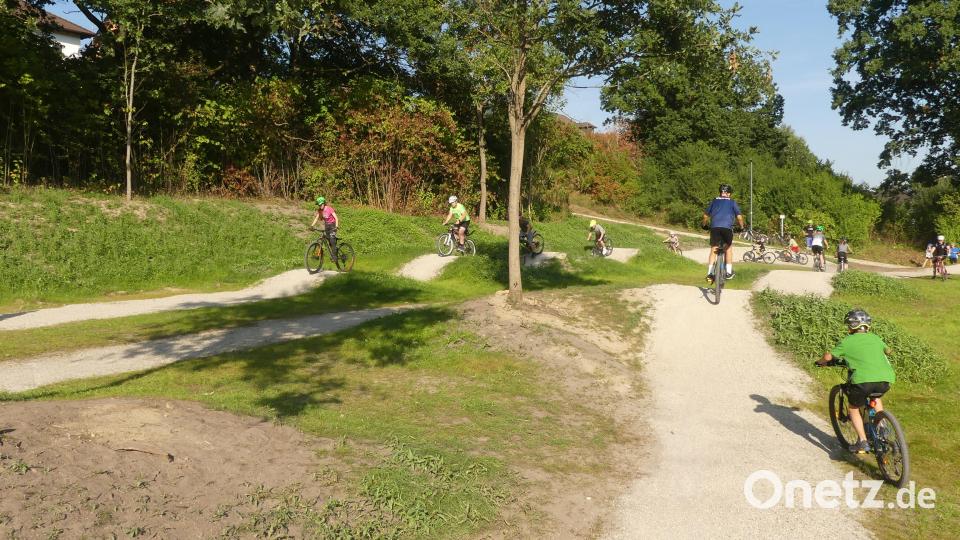 Ein großer Erfolg der Eschenbacher Jugendarbeit: Die Pump-Track-Anlage wird von Jugendlichen begeistert aufgenommen. Archivbild: rn