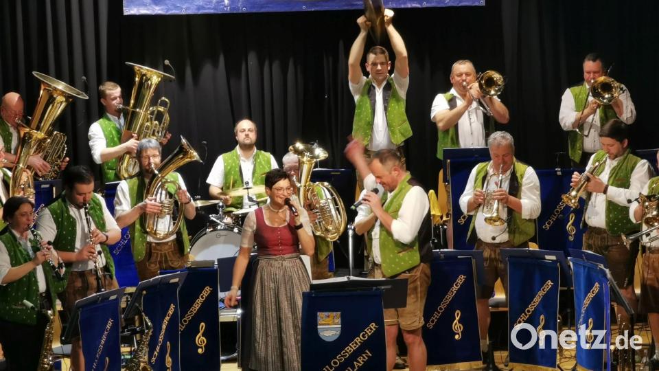 Blasmusik vom Feinsten bot die Schlossberger aus Eslarn. Bild: gz